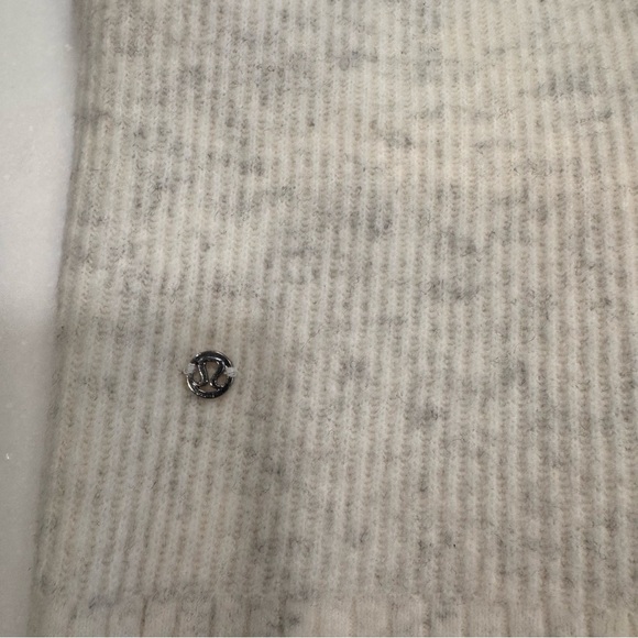 NWOT Lululemon Long Sleeve Sweater Dress Crew Neck Pockets Ivory & Gray Size S - Picture 10 of 10